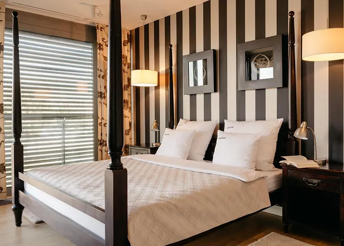 Aparthotel Inqse Marina