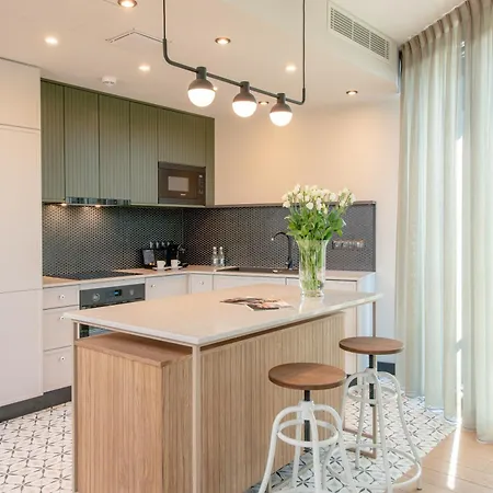 Inqse Marina Aparthotel