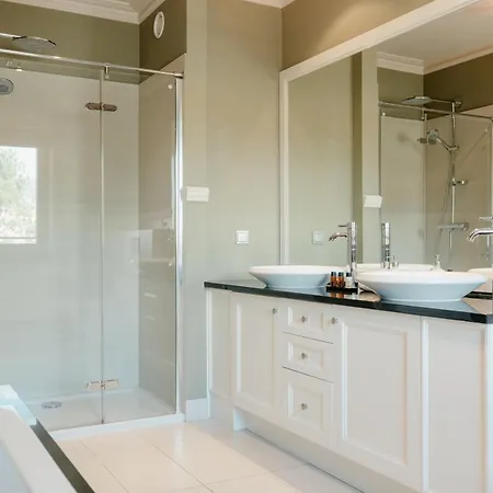 Aparthotel Inqse Marina 4*