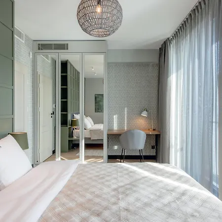 Inqse Marina Aparthotel 4*