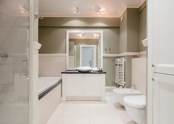 Inqse Marina アパートホテル