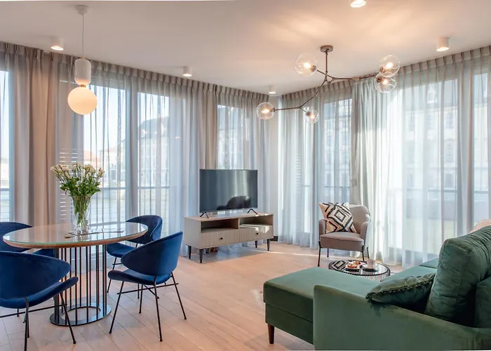 Inqse Marina アパートホテル 4*